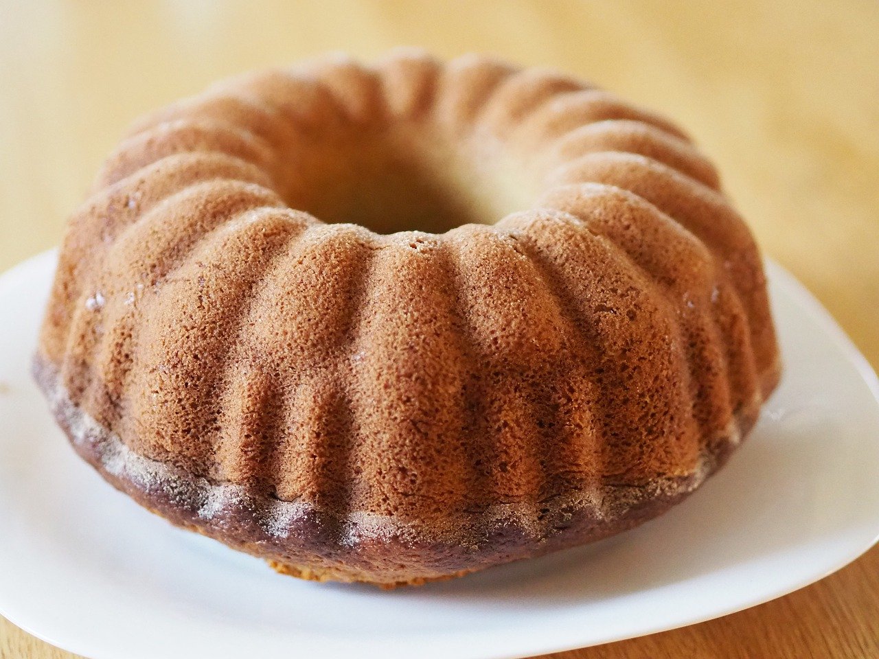 Super ciasto z kefirem: szybki i łatwy przepis na ulubiony przysmak!