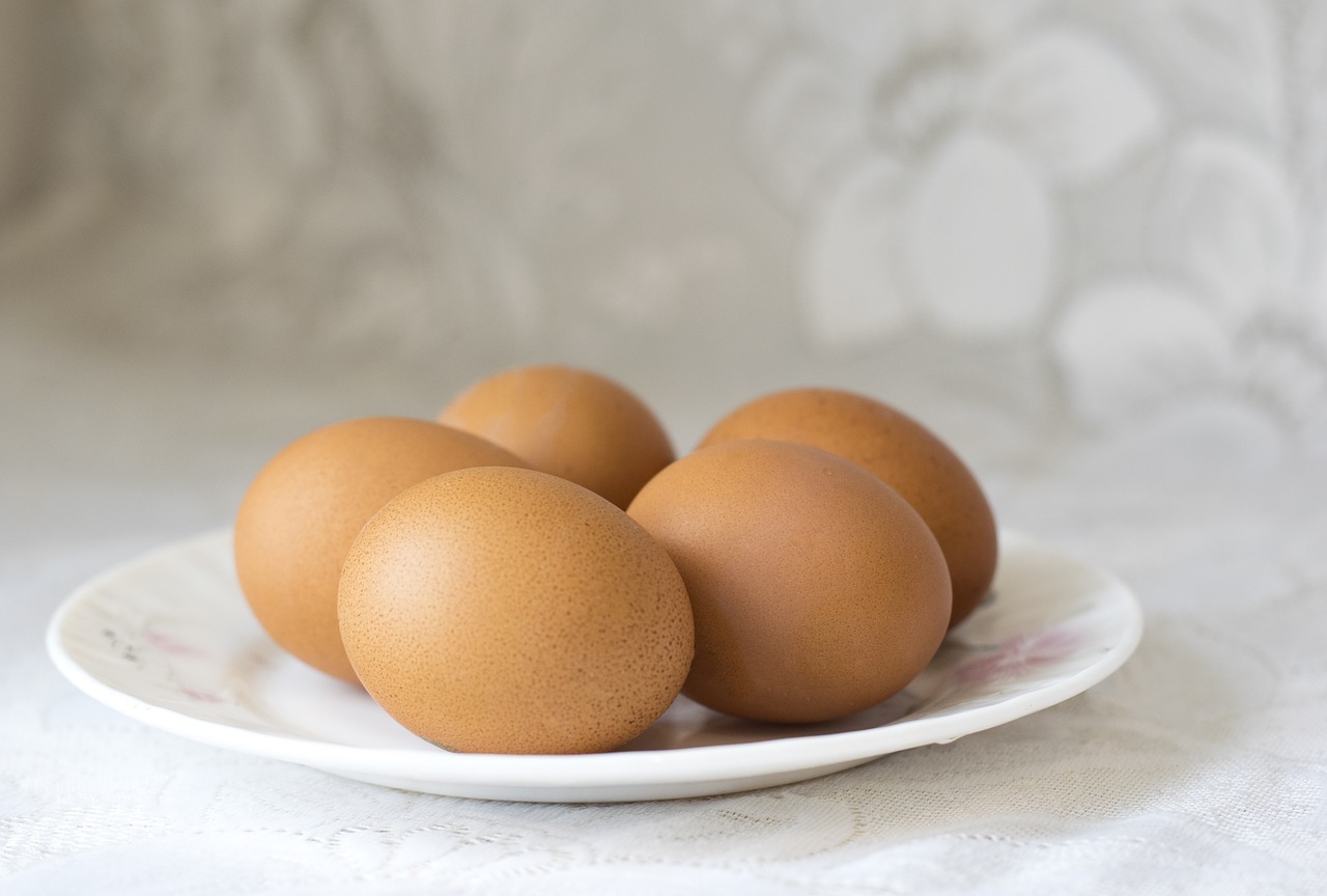 Świetny przepis na Wielkanoc: wypróbuj pyszną galaretkę z kurczaka w kształcie jajka!