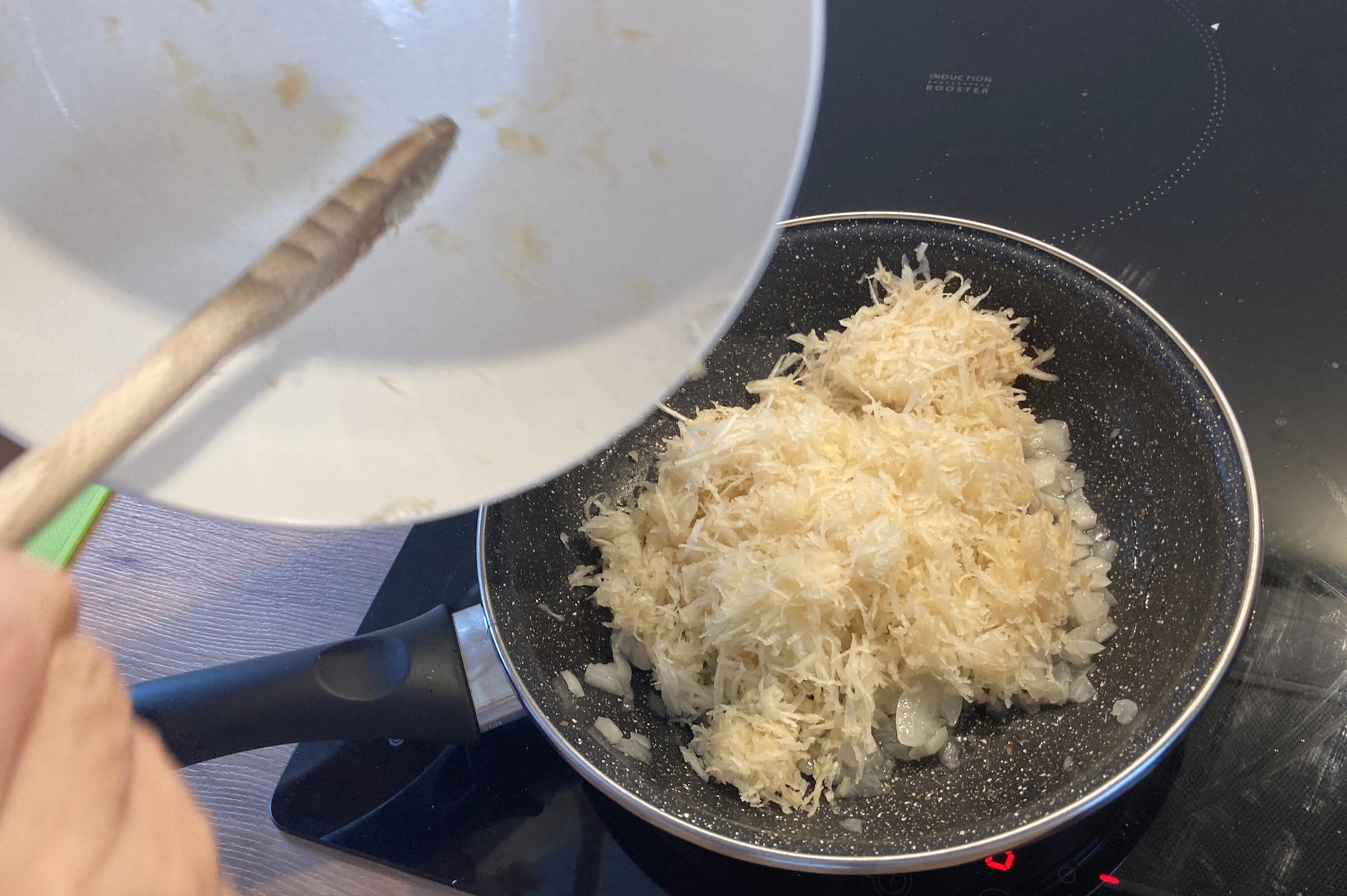 Teraz bardziej lubię seler niż drogą szynkę: PRZEPIS na fantastycznie smaczną i szybką PASTA!