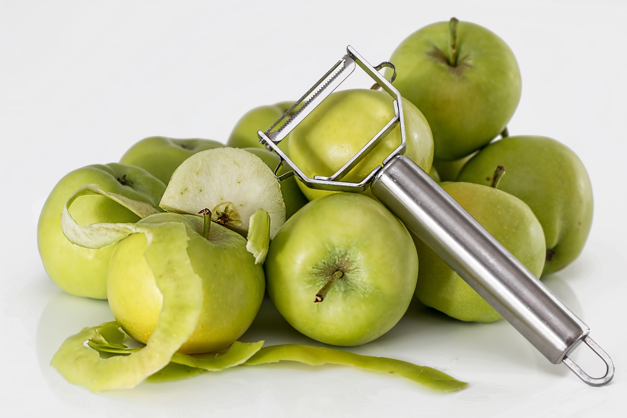 Zagotuj 3 goździki ze zwykłym jabłkiem i NIGDY nie zgub tego przepisu: Ratunek dla wzroku, odporności i chorych płuc!