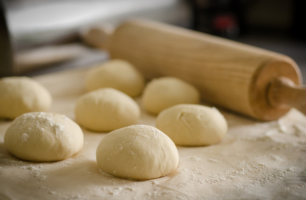 Miękkie, białe bułeczki jogurtowe (pieczone w 20 MINUT): Najlepsze ciasto pod słońcem, nie chodzę już do piekarni!